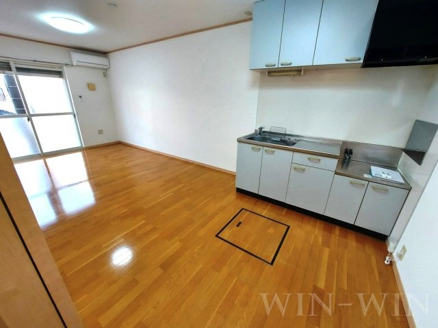 プラッサムコートMK B棟の居間・リビング