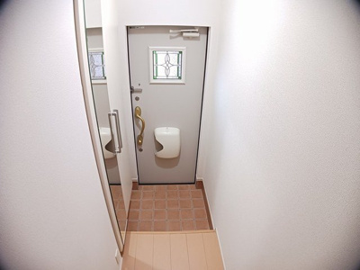 【玄関】 | リバーサイドガーデン