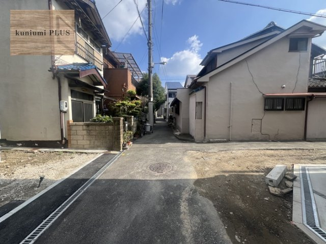 大阪市旭区清水5丁目の前面道路含む現地写真