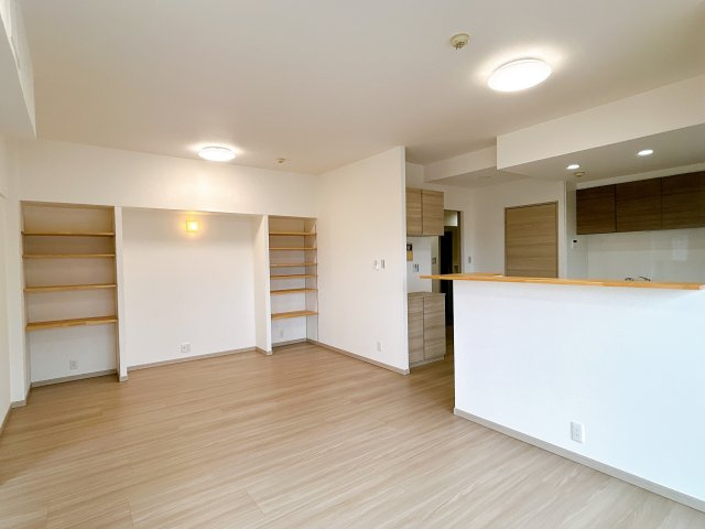 リ・エンブル駅北の居間・リビング