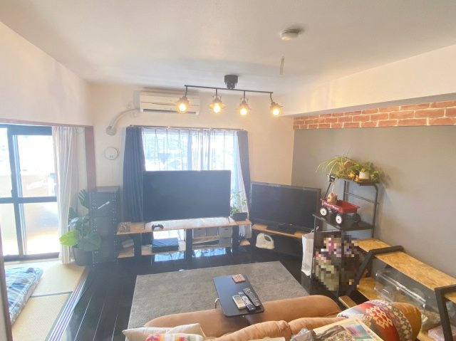 MY・CASTLE藤枝　蓮華寺池公園の居間・リビング