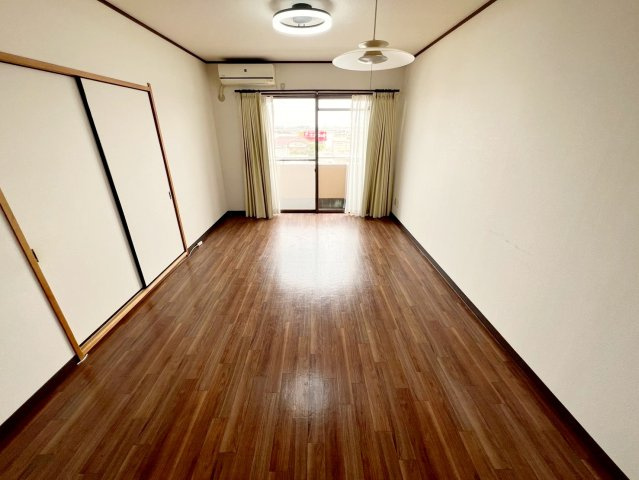 ラフィーネ小石川の洋室