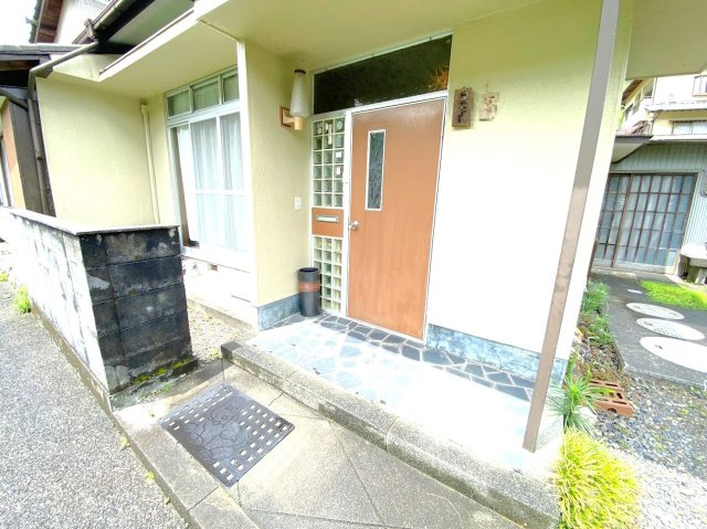 中古 戸建ての玄関