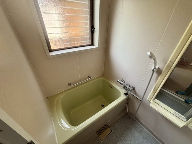 中古戸建の浴室