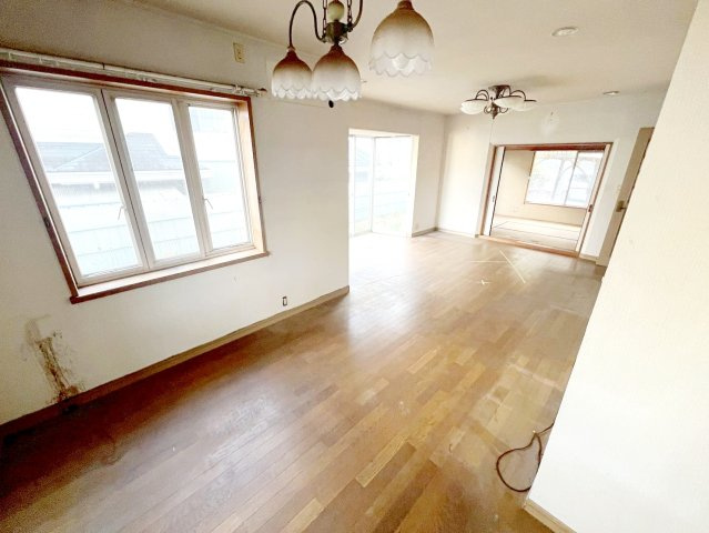 中古 戸建ての居間・リビング