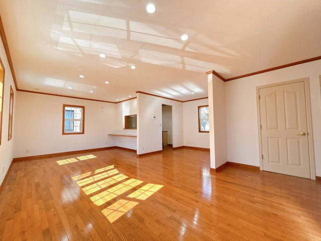 中古 戸建ての居間・リビング