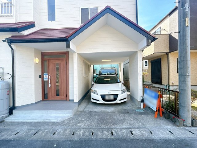 中古 戸建ての駐車場