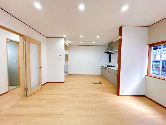 中古 戸建ての居間・リビング