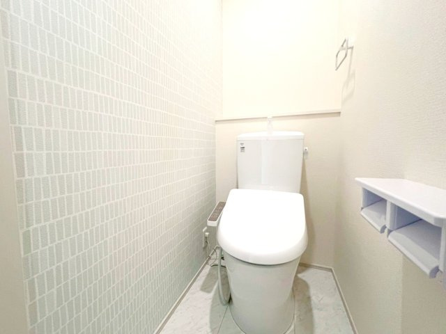焼津市高新田　新築戸建　全３棟のトイレ