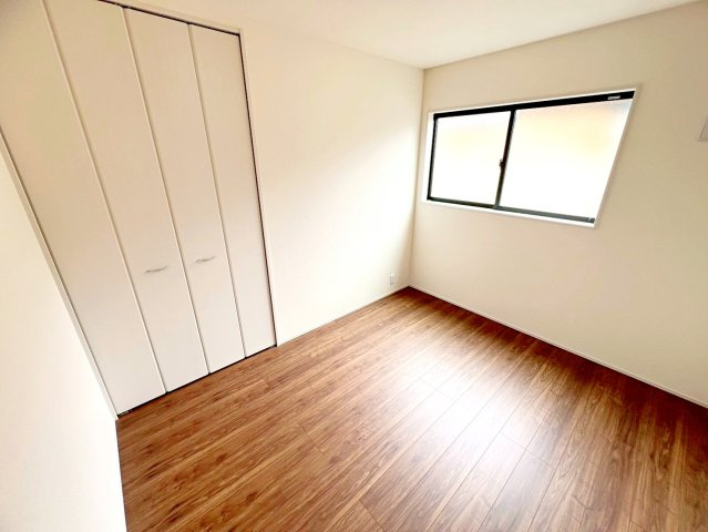 焼津市高新田　新築戸建　全３棟の洋室