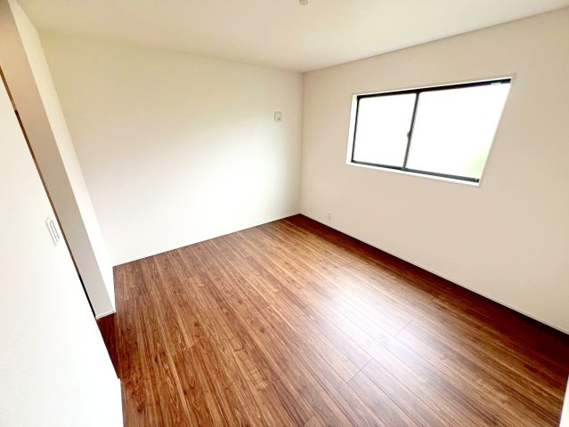 焼津市高新田　新築戸建　全３棟の洋室