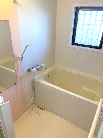 ウメジュネスの浴室