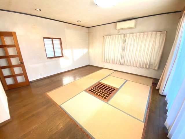 中古 戸建ての居間・リビング