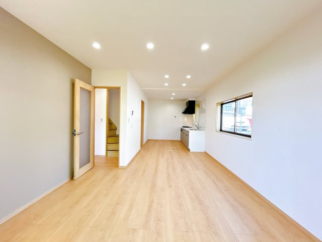 中古 戸建ての居間・リビング