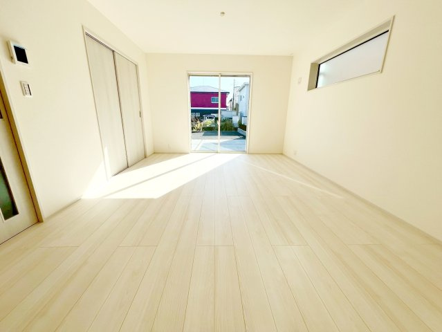 焼津市利右衛門　2期　新築戸建の居間・リビング