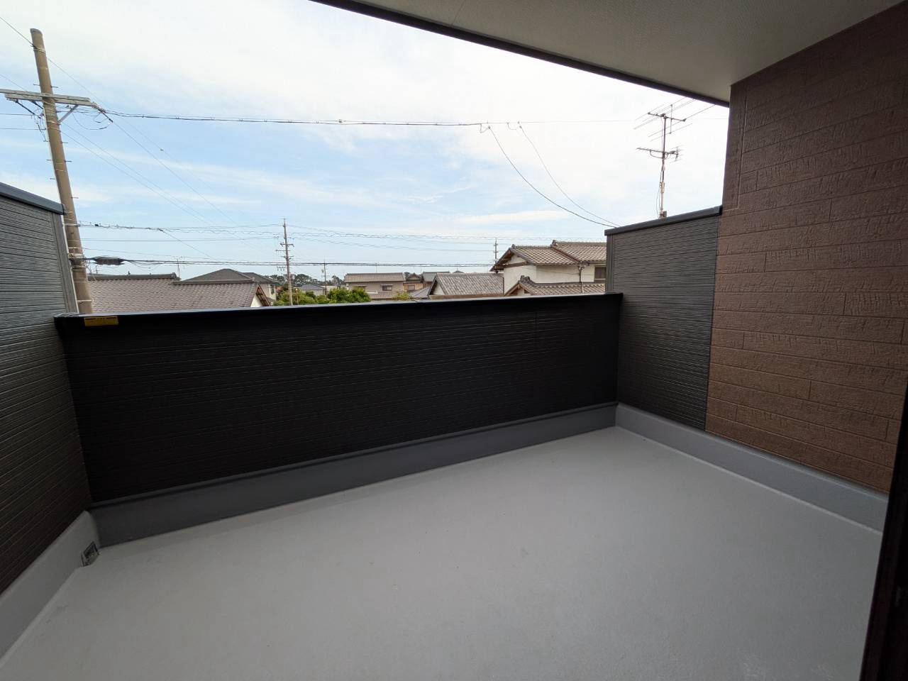 吉田町住吉10期　新築戸建のバルコニー