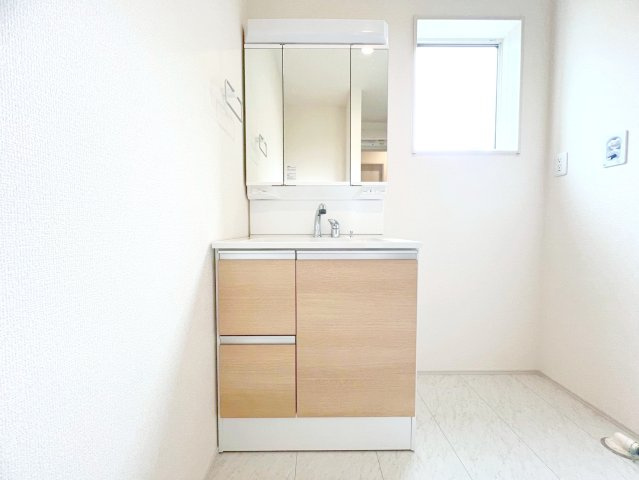 焼津市高新田　新築戸建　全３棟の独立洗面台