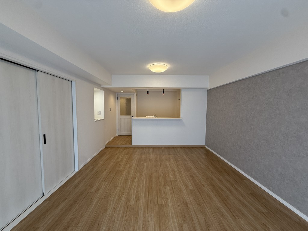  コープ野村新瑞橋B棟の居間・リビング|使いやすい居間です