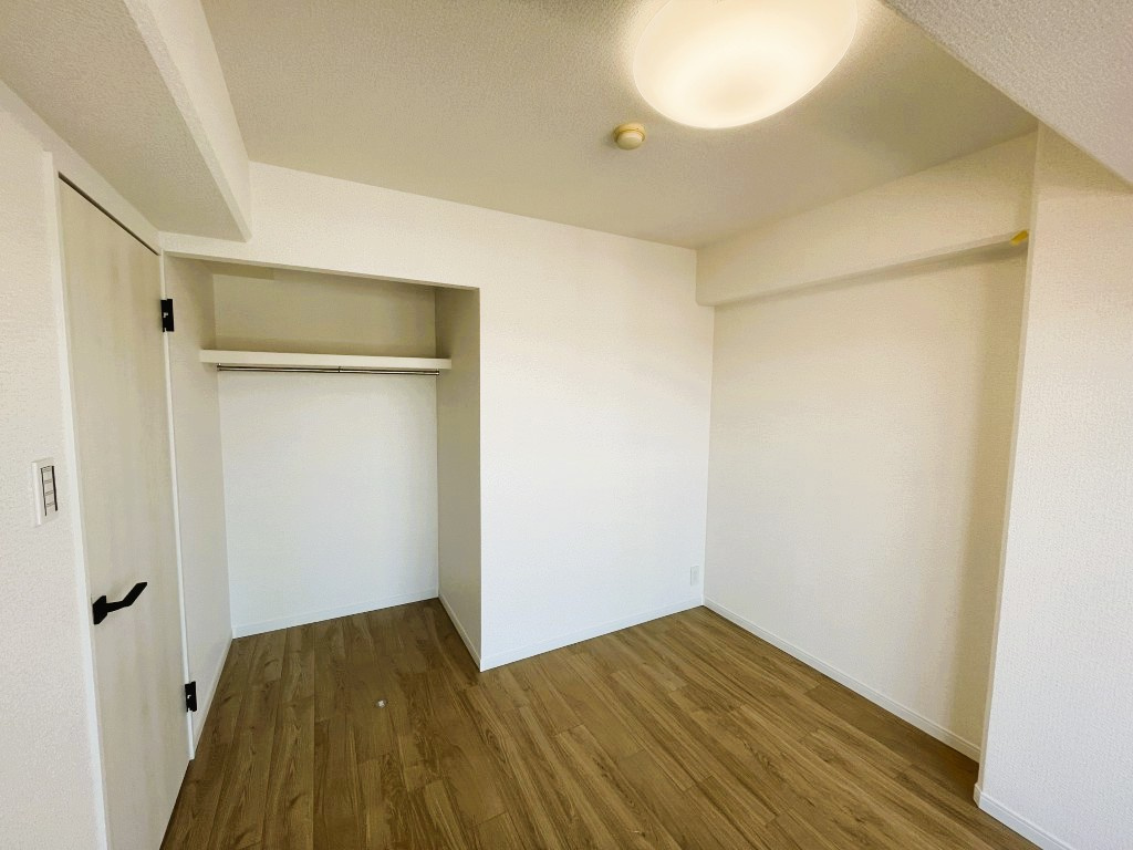 廻間公園南マンションの洋室|コンパクトで使いやすい洋室です