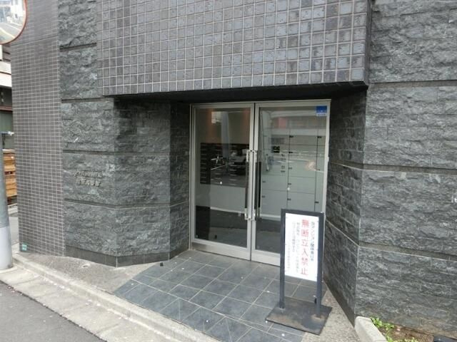 フェニックス池袋弐番館のエントランス