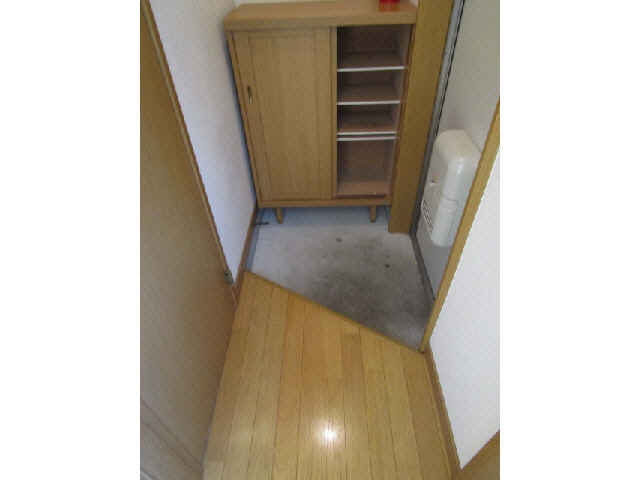 コーポディンの玄関