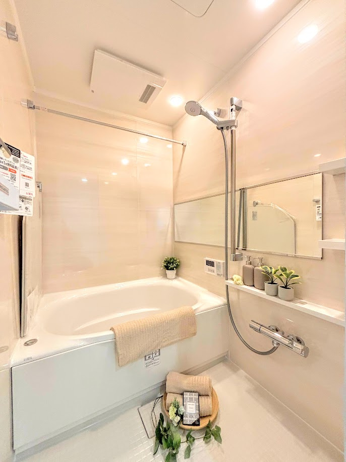 戸塚サニーフラットのその他|［モデルハウス］◆ご家族みんなで調理ができる位のスペースを実現したキッチン空間となっております。みんなで作った料理を召し上がりながらの会話は、どのような物になるのでしょうか。
