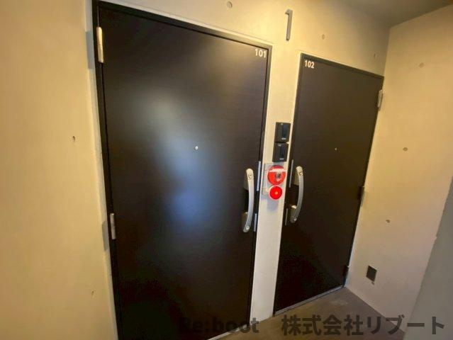 オーク清澄白河の玄関