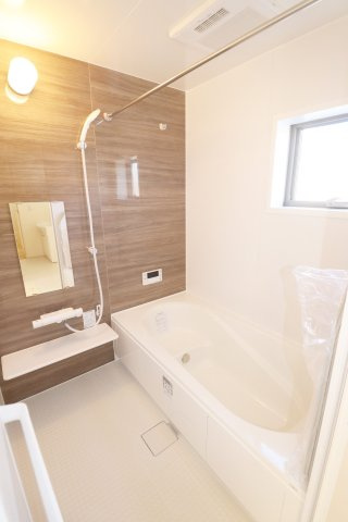 田村市船引町船引字扇田　　　1号棟　　　船引小学校、船引中学区　の浴室