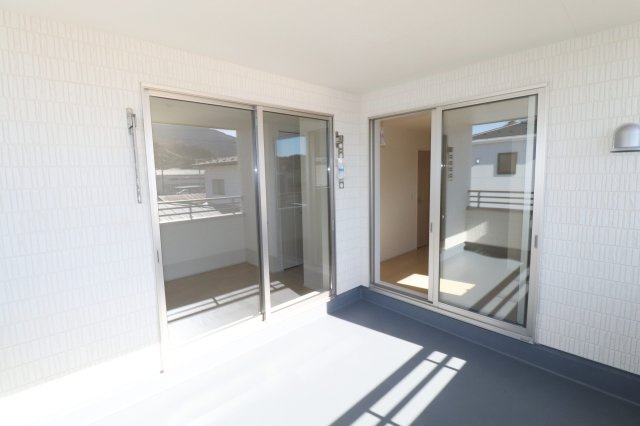 田村市船引町船引字扇田　　　1号棟　　　船引小学校、船引中学区　のバルコニー