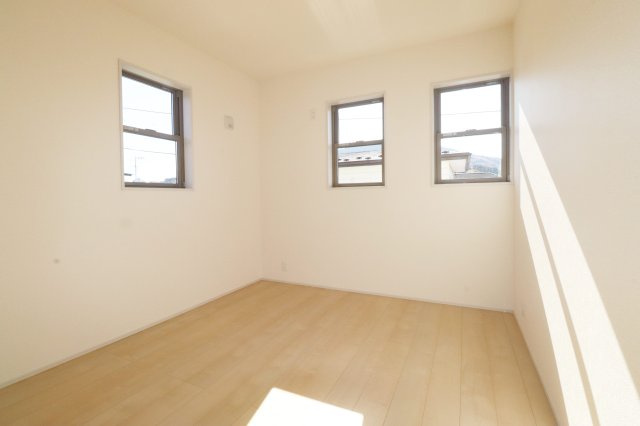 田村市船引町船引字扇田　　　1号棟　　　船引小学校、船引中学区　の洋室