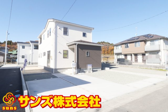 田村市船引町船引字扇田　　　1号棟　　　船引小学校、船引中学区　の外観|南東側から見た駐車場を含む外観