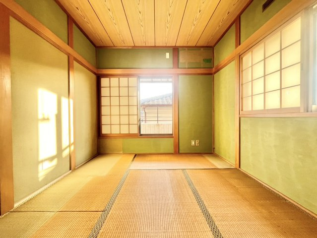 川西市下財町［中古戸建］の和室|2階和室　約6帖