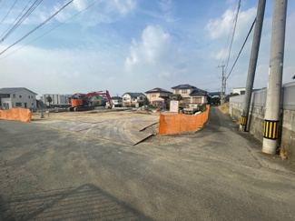 【前面道路含む現地写真】