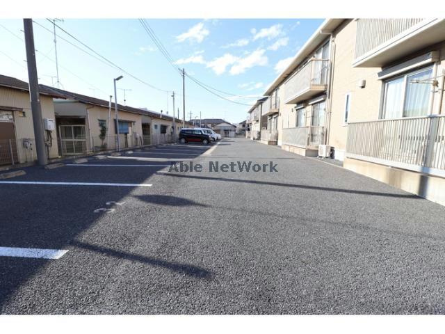 ラヴェスト・コートAの駐車場|駐車場