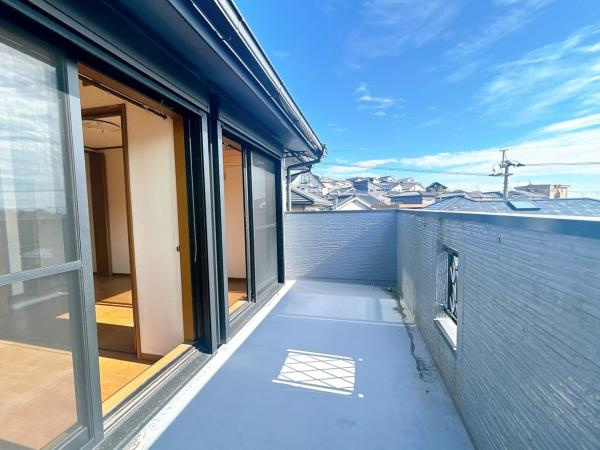 【バルコニー】