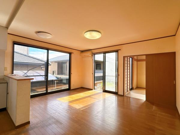 【居間・リビング】