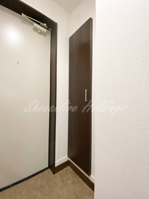 【玄関】 | ベイルーム県立大学Ⅱ | シューズボックスも大きくて便利♪