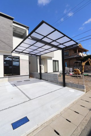 LAVIE保免上2501Aの駐車場