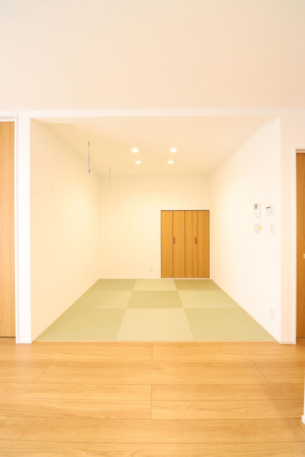 LAVIE保免上2501Aの洋室