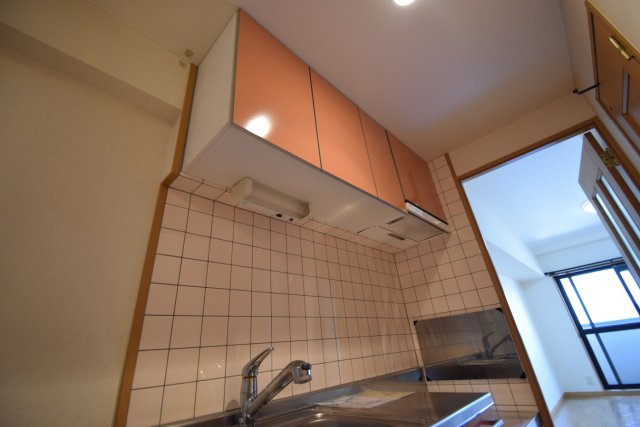 LEO伍拾伍番館のキッチン|キッチン上部収納です。