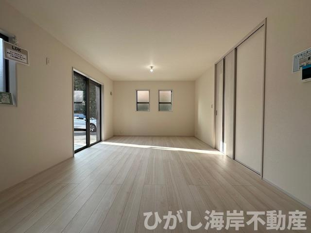 藤沢市辻堂東海岸2丁目　 新築戸建 　全2棟の居間・リビング|18帖　LDK