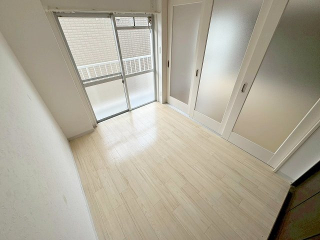 谷田十三マンションの居間・リビング