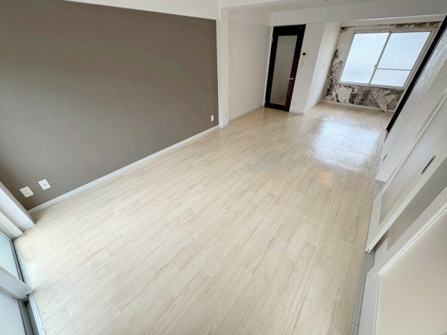 谷田十三マンションの居間・リビング