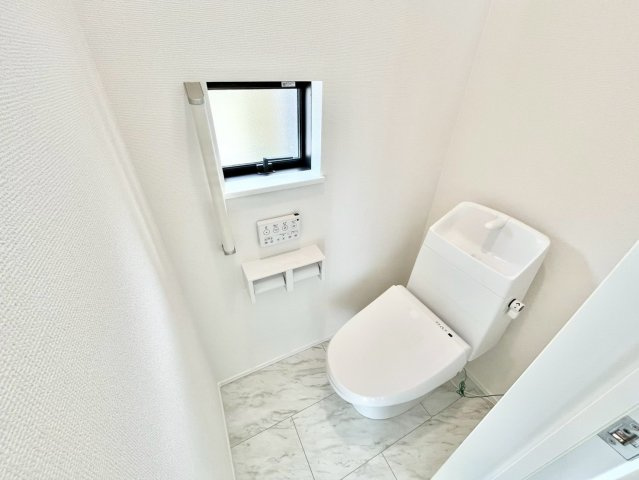 堺市南区高倉台　新築一戸建てのトイレ