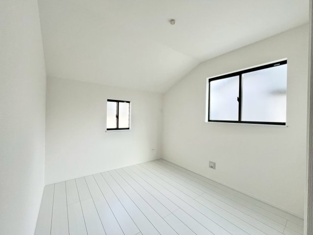 堺市南区高倉台　新築一戸建ての洋室