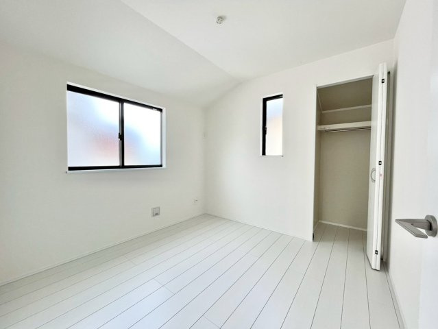 堺市南区高倉台　新築一戸建ての収納