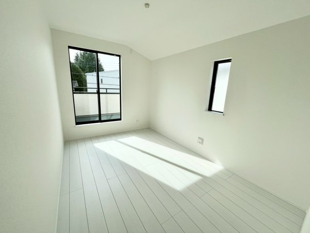 堺市南区高倉台　新築一戸建ての洋室