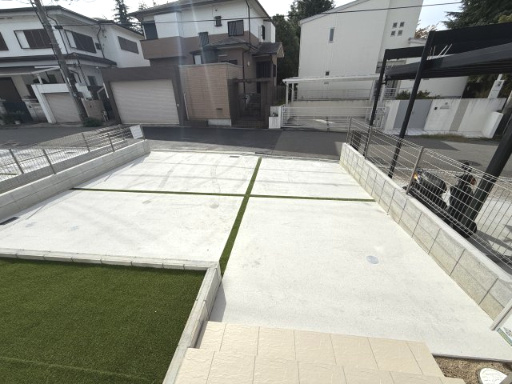 堺市南区高倉台　新築一戸建ての駐車場