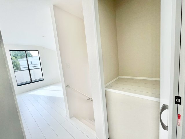 堺市南区高倉台　新築一戸建ての収納