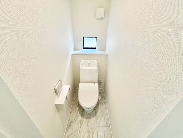 堺市南区高倉台　新築一戸建てのトイレ